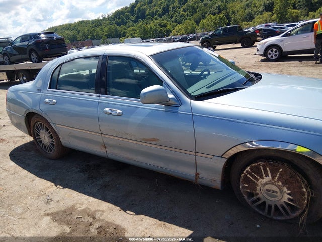 Продаж на аукціоні авто 2006 Lincoln Town Car Signature Limited, vin: 1LNHM82VX6Y629608, номер лоту: 45758890