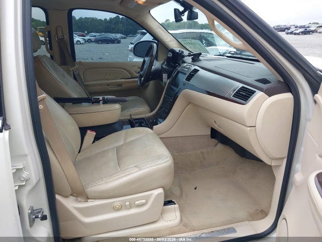 Продажа на аукционе авто 2008 Cadillac Escalade Esv, vin: 1GYFK66898R173070, номер лота: 45758895