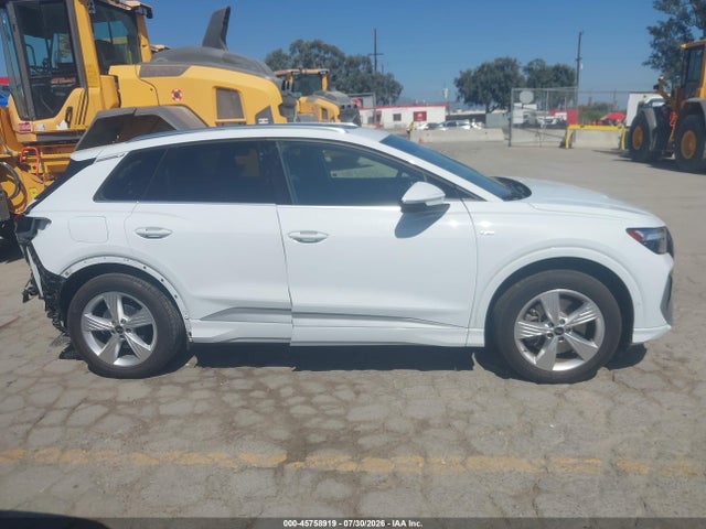 Audi Q4 E-tron Premium Plus 55 Quattro 2024 WA1LUBFZ0RP034876 Image 14