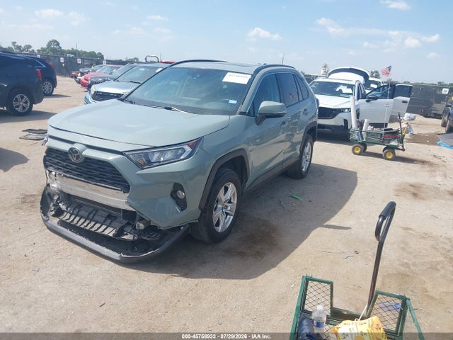 2021 Toyota Rav4 Xle მანქანა იყიდება აუქციონზე, vin: 2T3W1RFV7MW162367, აუქციონის ნომერი: 45758933