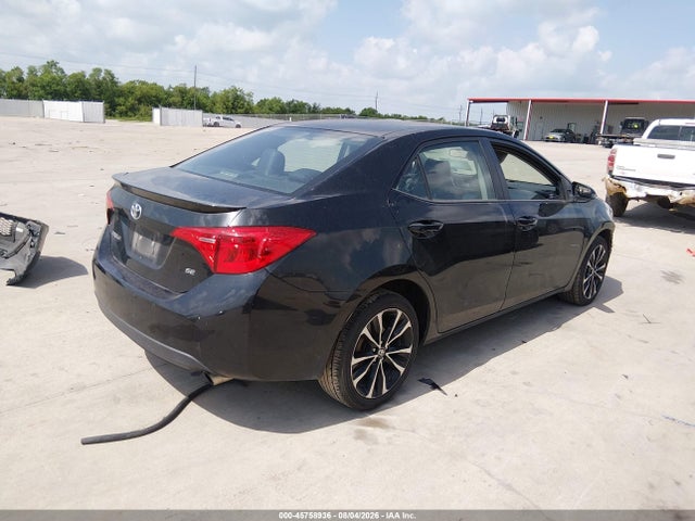 Toyota COROLLA SE 2018 5YFBURHE3JP774073 Image 4