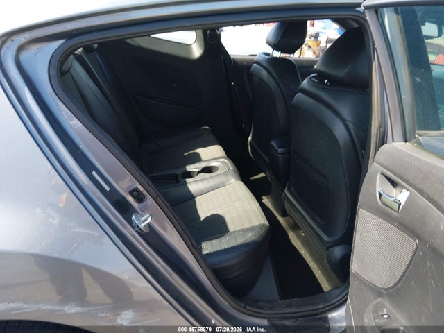 KMHTC6AD2GU253988 Hyundai Veloster