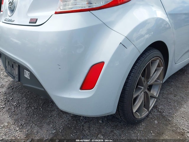2013 Hyundai Veloster Tech მანქანა იყიდება აუქციონზე, vin: KMHTC6AD4DU102761, აუქციონის ნომერი: 45759067