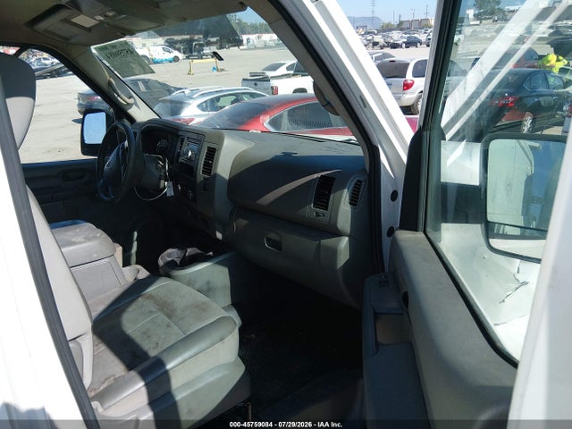 1N6BF0KY4GN815287 Nissan Nv Cargo Nv2500 Hd Sv V6