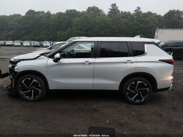 Продаж на аукціоні авто 2022 Mitsubishi Outlander Black Edition S-awc/se 2.5 S-awc/se Launch Edition S-awc, vin: JA4J4UA8XNZ051801, номер лоту: 45759085