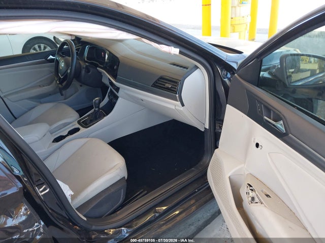 2019 Volkswagen Jetta 1.4t Sel მანქანა იყიდება აუქციონზე, vin: 3VWE57BU5KM204841, აუქციონის ნომერი: 45759105
