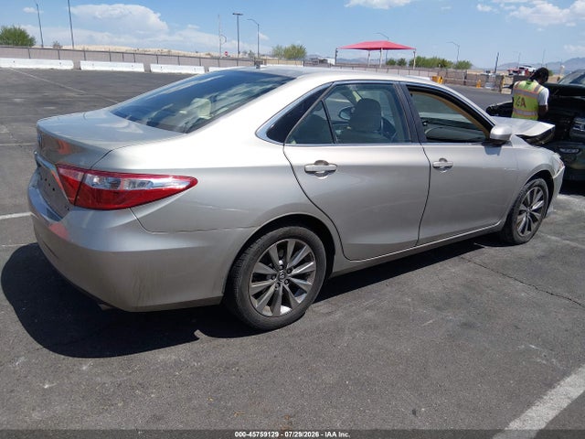 Toyota CAMRY XLE 2016 4T4BF1FK7GR562231 Image 4