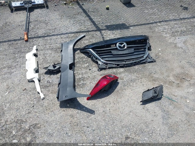 Продажа на аукционе авто 2016 Mazda Mazda3 I Sport, vin: JM1BM1U76G1339327, номер лота: 45759134