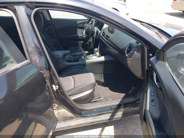 Продажа на аукционе авто 2016 Mazda Mazda3 I Sport, vin: JM1BM1U76G1339327, номер лота: 45759134