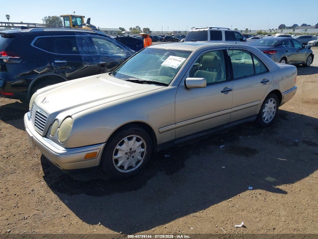 Auction sale of the 1999 Mercedes-benz E 320, vin: WDBJF65H5XA875145, lot number: 45759144