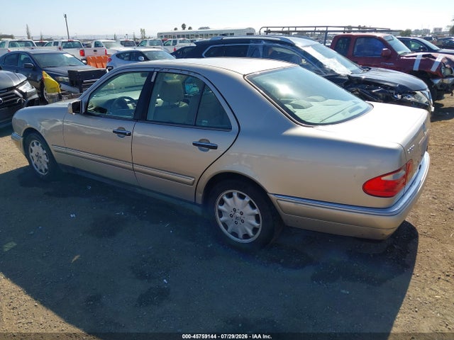 Auction sale of the 1999 Mercedes-benz E 320, vin: WDBJF65H5XA875145, lot number: 45759144