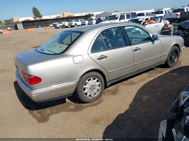 Auction sale of the 1999 Mercedes-benz E 320, vin: WDBJF65H5XA875145, lot number: 45759144
