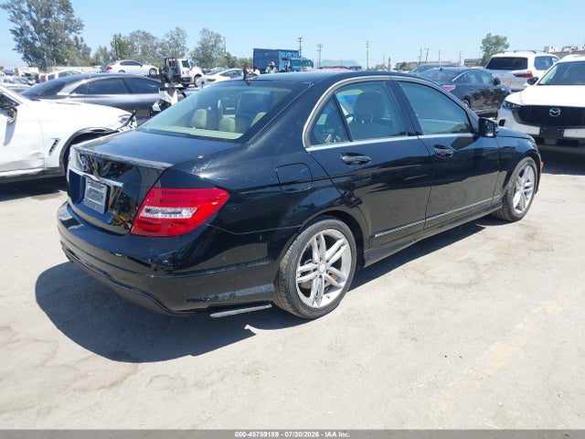 Aukcja sprzedaży 2014 Mercedes-benz C 250 Luxury/sport, vin: WDDGF4HB9EA964047, numer aukcji: 45759189