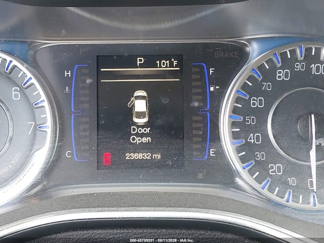 45759201 :رقم المزاد ، 1C3CCCFB0FN547509 vin ، 2015 Chrysler 200 Lx مزاد بيع