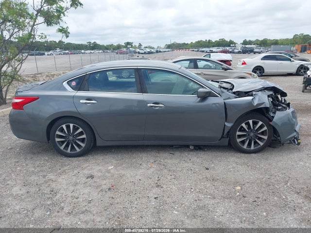 2017 Nissan Altima 2.5 Sv მანქანა იყიდება აუქციონზე, vin: 1N4AL3AP8HC141987, აუქციონის ნომერი: 45759216