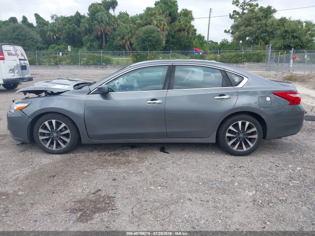 2017 Nissan Altima 2.5 Sv მანქანა იყიდება აუქციონზე, vin: 1N4AL3AP8HC141987, აუქციონის ნომერი: 45759216