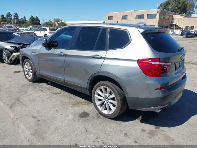 45759255 :رقم المزاد ، 5UXWX9C58D0A17072 vin ، 2013 Bmw X3 Xdrive28i مزاد بيع