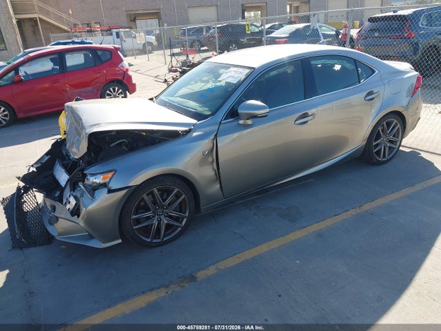 Lexus IS 200T 2016 JTHBA1D25G5026225 Image 2
