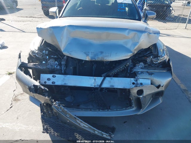 Lexus IS 200T 2016 JTHBA1D25G5026225 Image 6