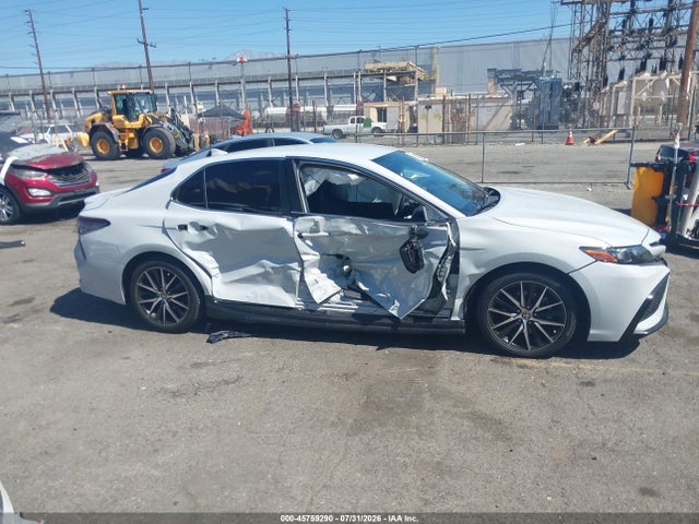 4T1G11AK2NU012583 Toyota CAMRY SE
