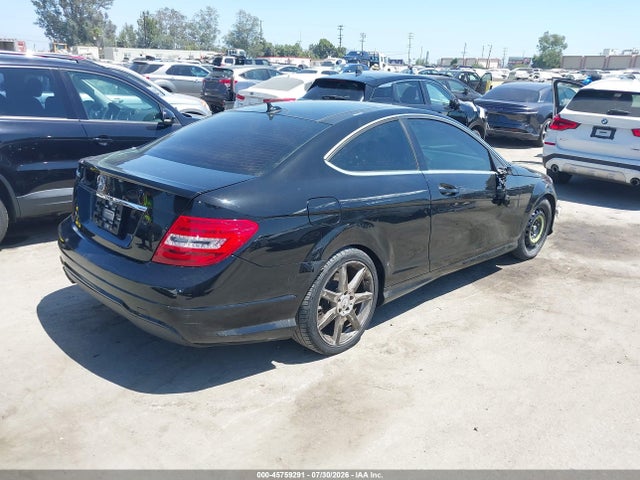WDDGJ4HB8FG436402 Mercedes-Benz C 250