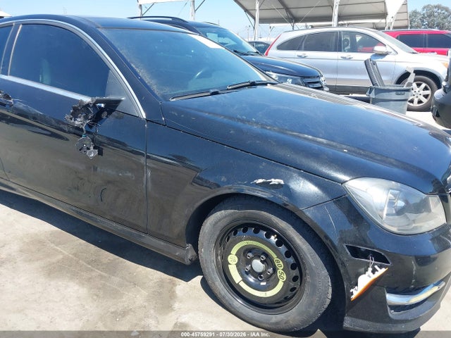 WDDGJ4HB8FG436402 Mercedes-Benz C 250