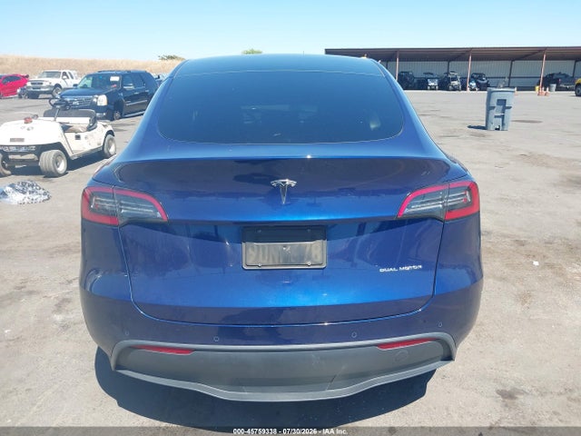 2023 Tesla Model Y Awd/long Range Dual Motor All-wheel Drive მანქანა იყიდება აუქციონზე, vin: 7SAYGDEE8PF582843, აუქციონის ნომერი: 45759338
