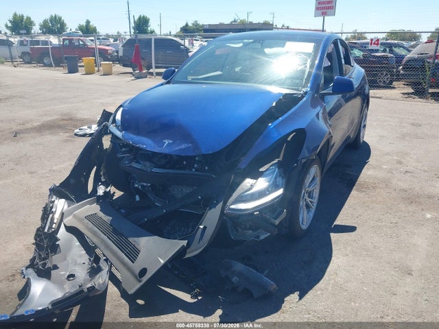 2023 Tesla Model Y Awd/long Range Dual Motor All-wheel Drive მანქანა იყიდება აუქციონზე, vin: 7SAYGDEE8PF582843, აუქციონის ნომერი: 45759338