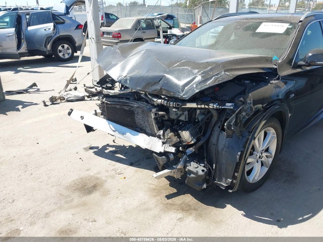 SJKCH5CP1JA057344 Infiniti Qx30 Premium