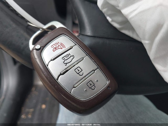 Продажа на аукционе авто 2017 Hyundai Elantra Value Edition, vin: 5NPD84LF6HH149870, номер лота: 45759452