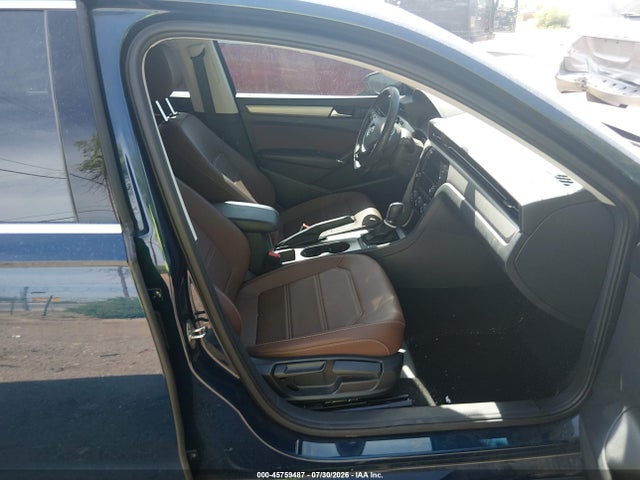 1VWWA7A33LC012295 Volkswagen Passat 2.0t Se