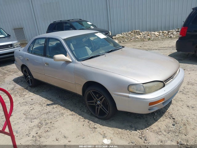 45759511 :رقم المزاد ، 4T1BG12K4TU823449 vin ، 1996 Toyota Camry Dx/le/xle مزاد بيع