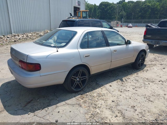 1996 Toyota Camry Dx/le/xle მანქანა იყიდება აუქციონზე, vin: 4T1BG12K4TU823449, აუქციონის ნომერი: 45759511