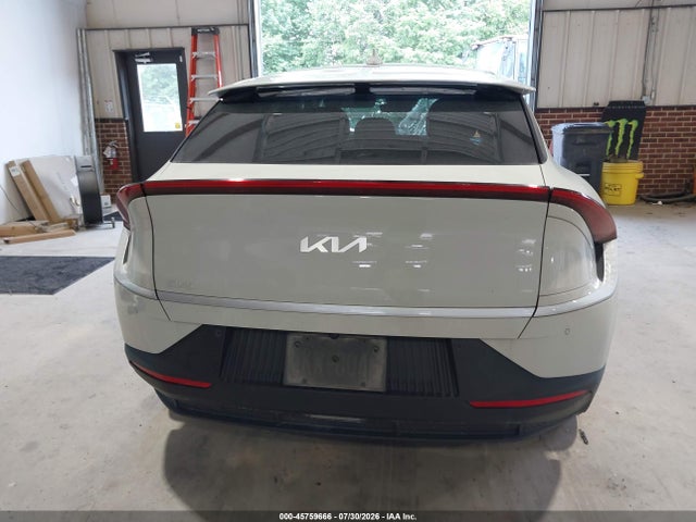 KIA Ev6 Light Long Range 2024 KNDC3DLC9R5615275 Image 15