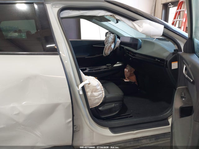 Продажа на аукционе авто 2024 Kia Ev6 Light Long Range, vin: KNDC3DLC9R5615275, номер лота: 45759666