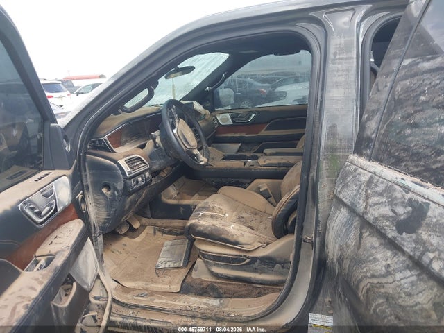 Продажа на аукционе авто 2022 Lincoln Navigator Black Label L, vin: 5LMJJ3TT5NEL13749, номер лота: 45759711