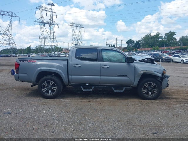 5TFCZ5AN7KX210745 Toyota Tacoma Trd Sport