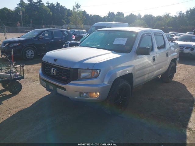Honda Ridgeline Sport 2014 5FPYK1F7XEB002622 Image 2