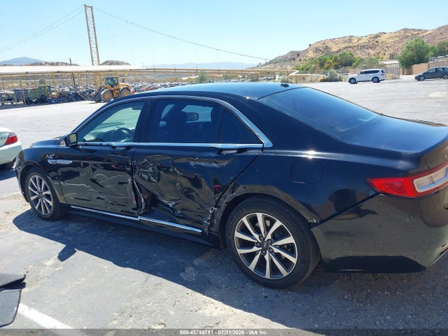1LN6L9UK3H5617825 Lincoln Continental Livery