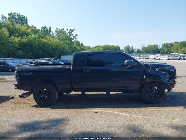 Продажа на аукционе авто 2017 Ram 2500 Laramie  4x4 6'4 Box, vin: 3C6UR5NL8HG676010, номер лота: 45759805