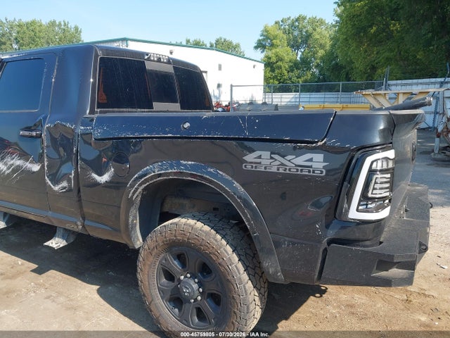 Продажа на аукционе авто 2017 Ram 2500 Laramie  4x4 6'4 Box, vin: 3C6UR5NL8HG676010, номер лота: 45759805