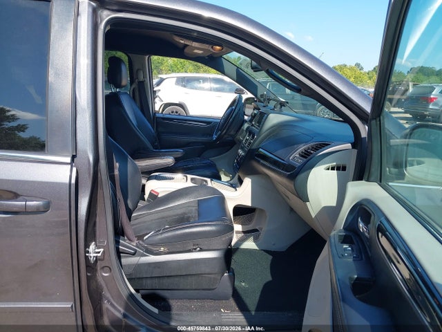 2017 Dodge Grand Caravan Sxt მანქანა იყიდება აუქციონზე, vin: 2C4RDGCG0HR716136, აუქციონის ნომერი: 45759843