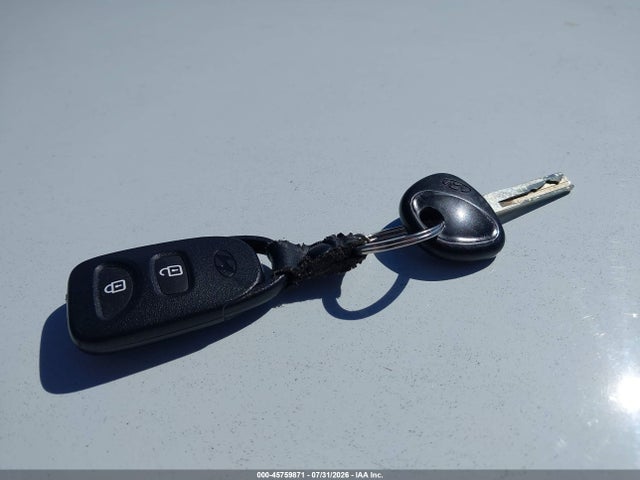 2013 Hyundai Accent Se მანქანა იყიდება აუქციონზე, vin: KMHCU5AEXDU084850, აუქციონის ნომერი: 45759871