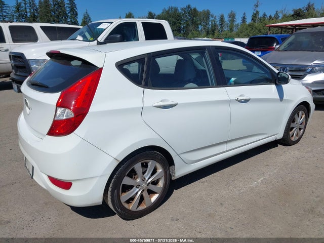 2013 Hyundai Accent Se მანქანა იყიდება აუქციონზე, vin: KMHCU5AEXDU084850, აუქციონის ნომერი: 45759871