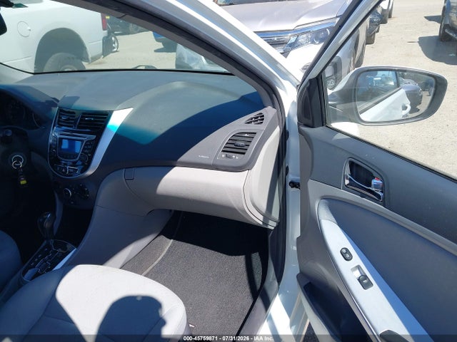 2013 Hyundai Accent Se მანქანა იყიდება აუქციონზე, vin: KMHCU5AEXDU084850, აუქციონის ნომერი: 45759871