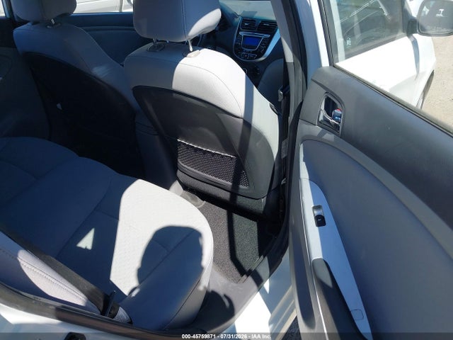 2013 Hyundai Accent Se მანქანა იყიდება აუქციონზე, vin: KMHCU5AEXDU084850, აუქციონის ნომერი: 45759871