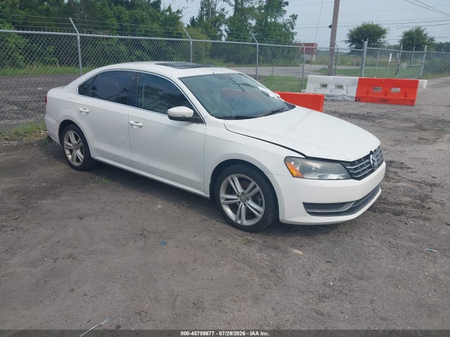 Продаж на аукціоні авто 2014 Volkswagen Passat 2.0l Tdi Se, vin: 1VWBN7A35EC044672, номер лоту: 45759877