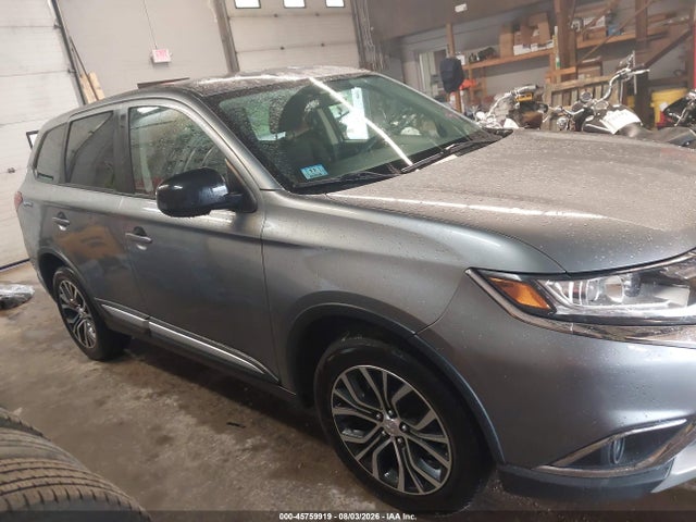 45759919 :رقم المزاد ، JA4AZ3A34JZ053053 vin ، 2018 Mitsubishi Outlander Es مزاد بيع