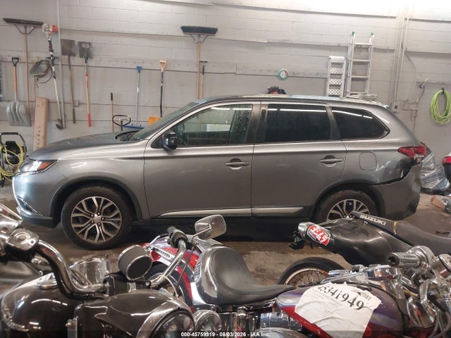 45759919 :رقم المزاد ، JA4AZ3A34JZ053053 vin ، 2018 Mitsubishi Outlander Es مزاد بيع