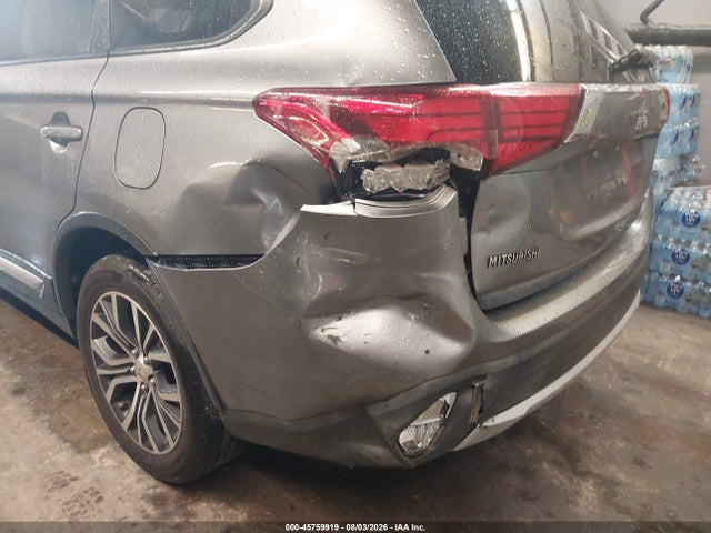 45759919 :رقم المزاد ، JA4AZ3A34JZ053053 vin ، 2018 Mitsubishi Outlander Es مزاد بيع